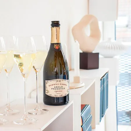 ※luxus Loft Mit Boxspringbetten Und Heimkino ※ Inzlingen