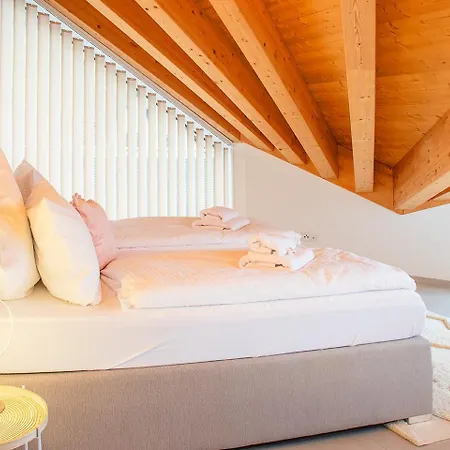 ※luxus Loft Mit Boxspringbetten Und Heimkino ※ Apartment Inzlingen